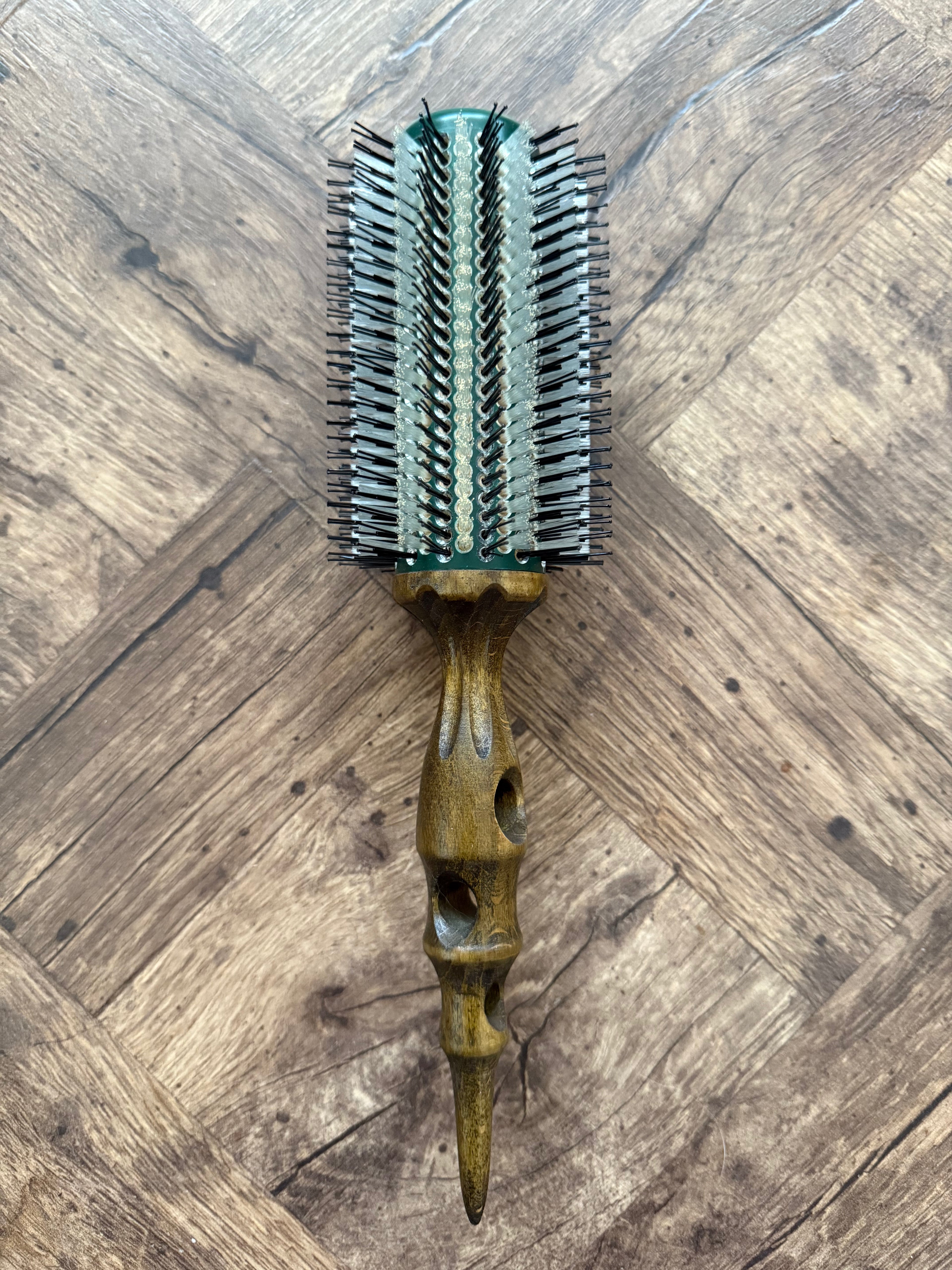 Universal: Mixed Bristle Round Hair Brush