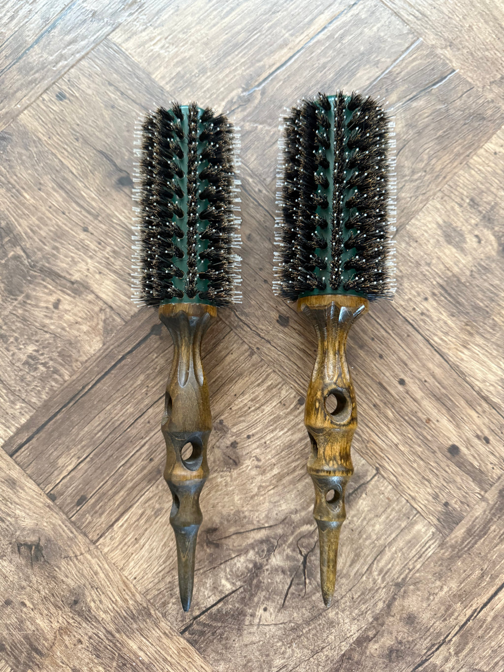 Delicate: Boar Bristle Round Hair Brush